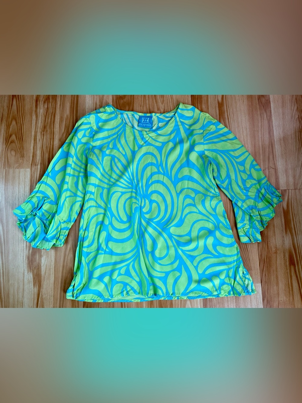 escapada Lime Green & Aqua Swirl Long Sleeve Top